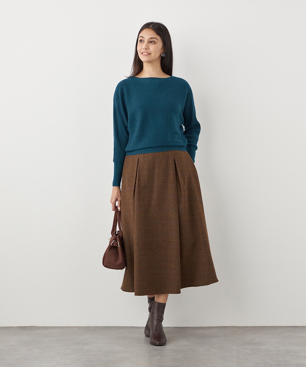 ドルマンスリーブニット