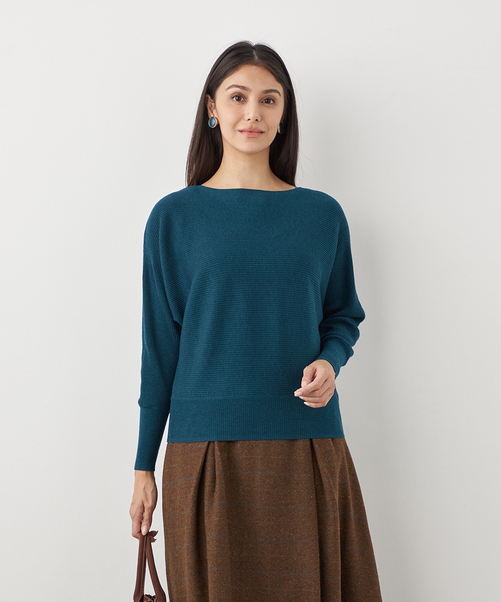 ドルマンスリーブニット