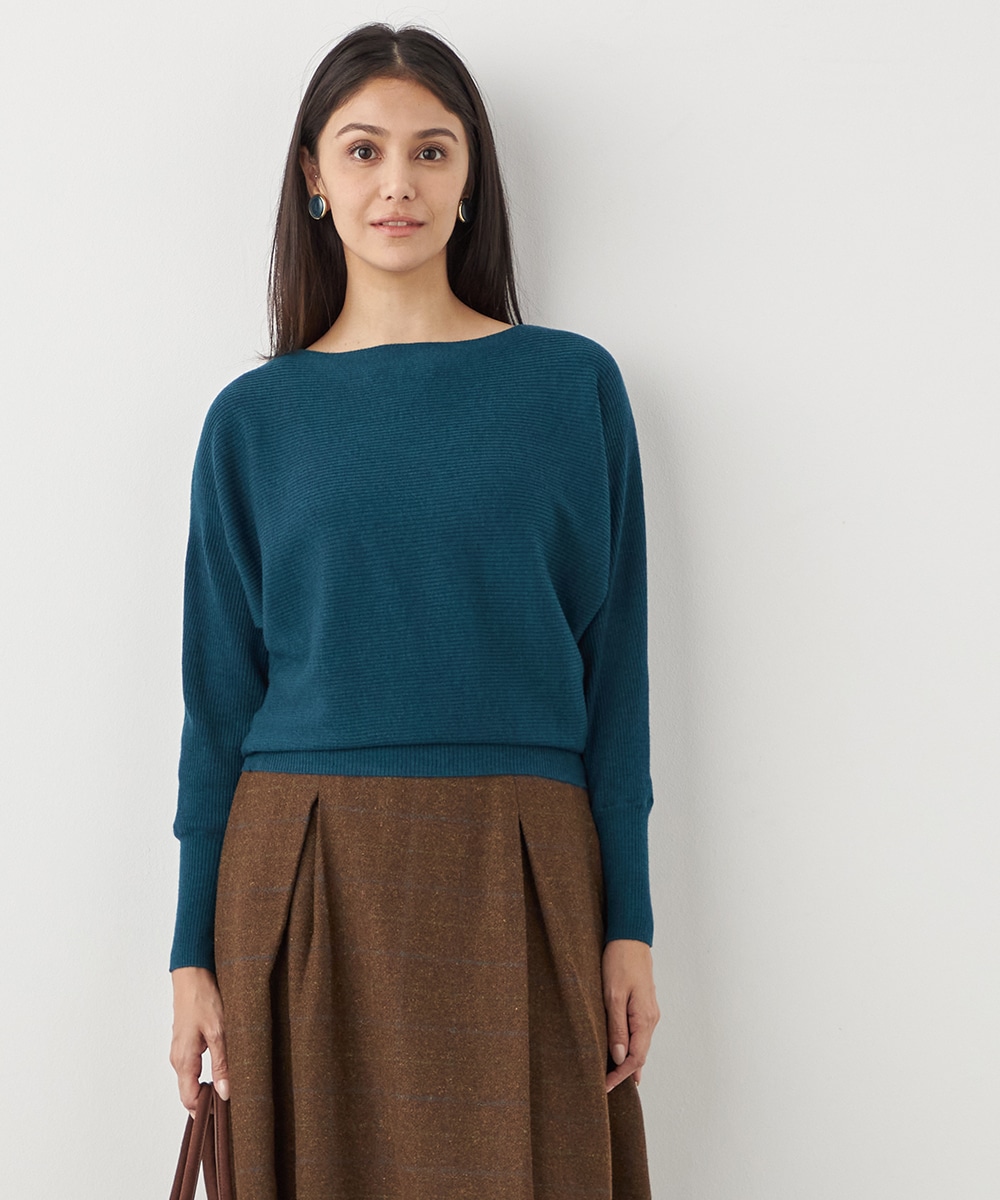 ドルマンスリーブニット