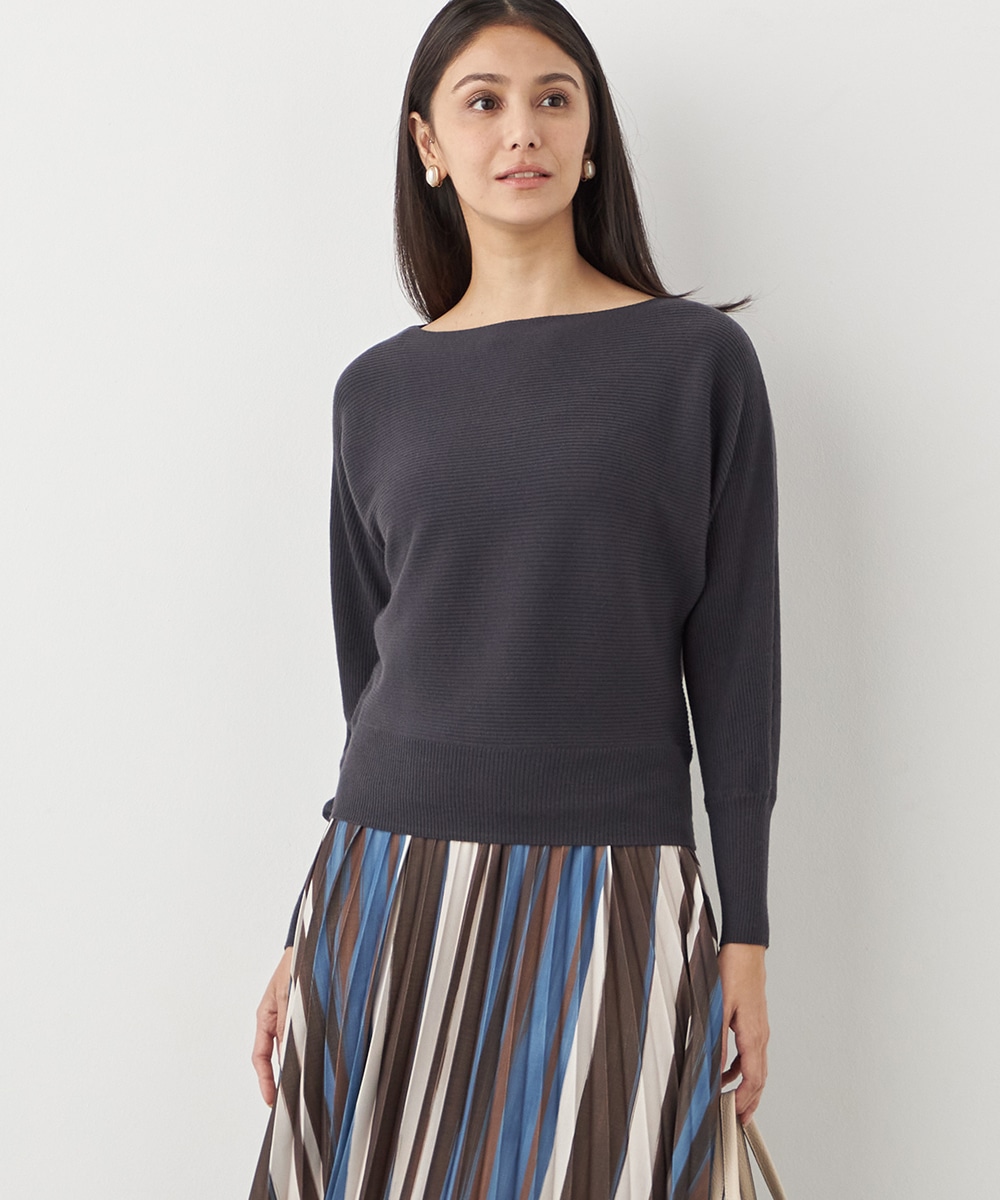 ドルマンスリーブニット