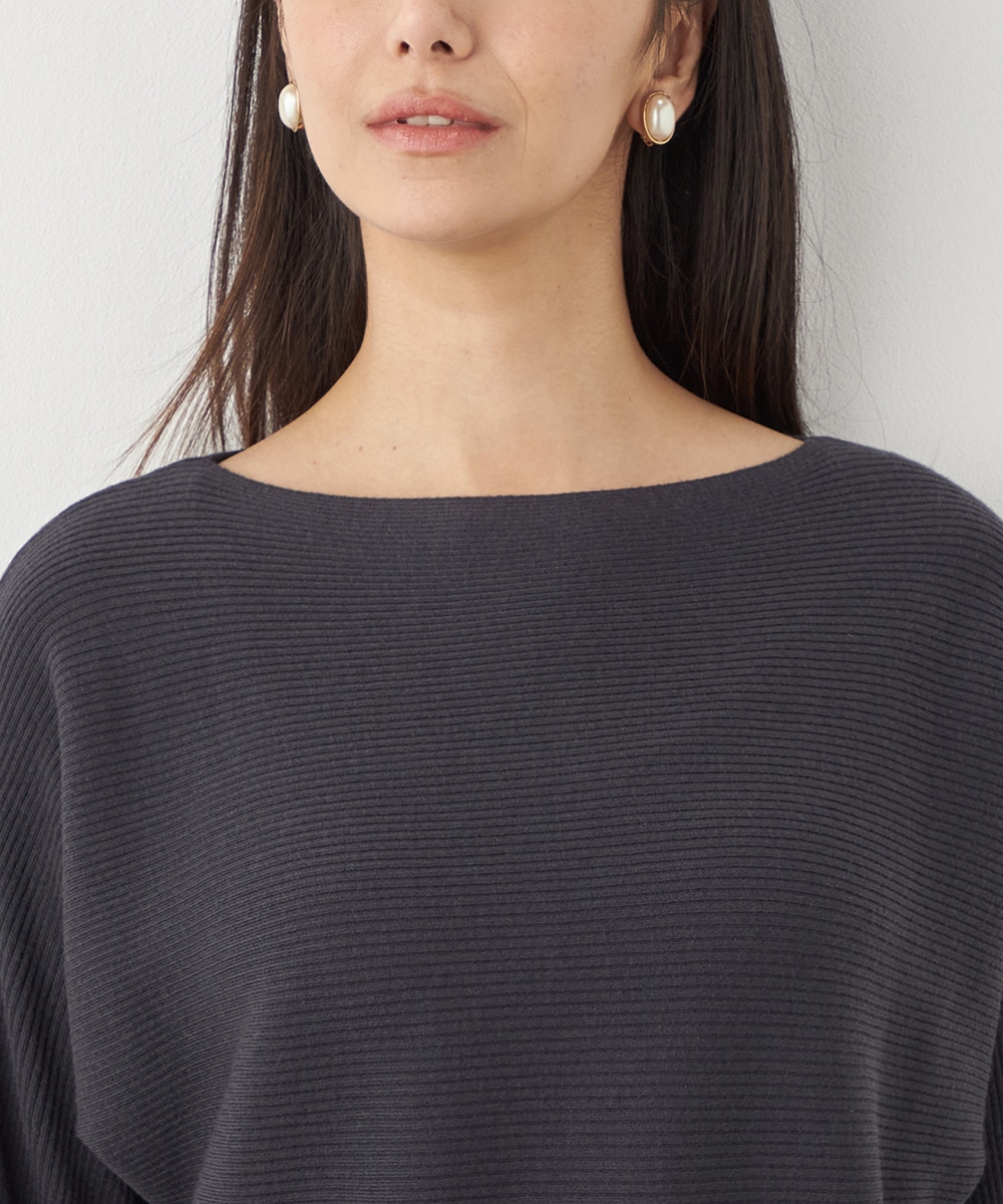 ドルマンスリーブニット