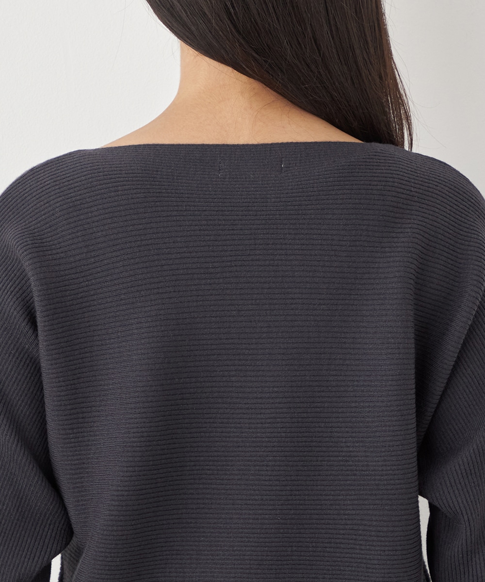 ドルマンスリーブニット