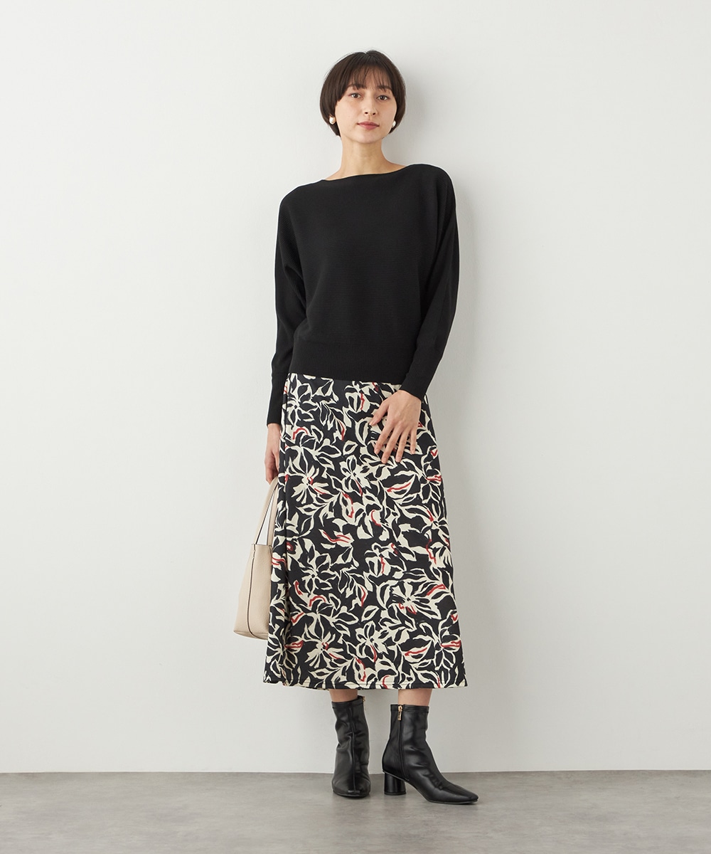 ドルマンスリーブニット