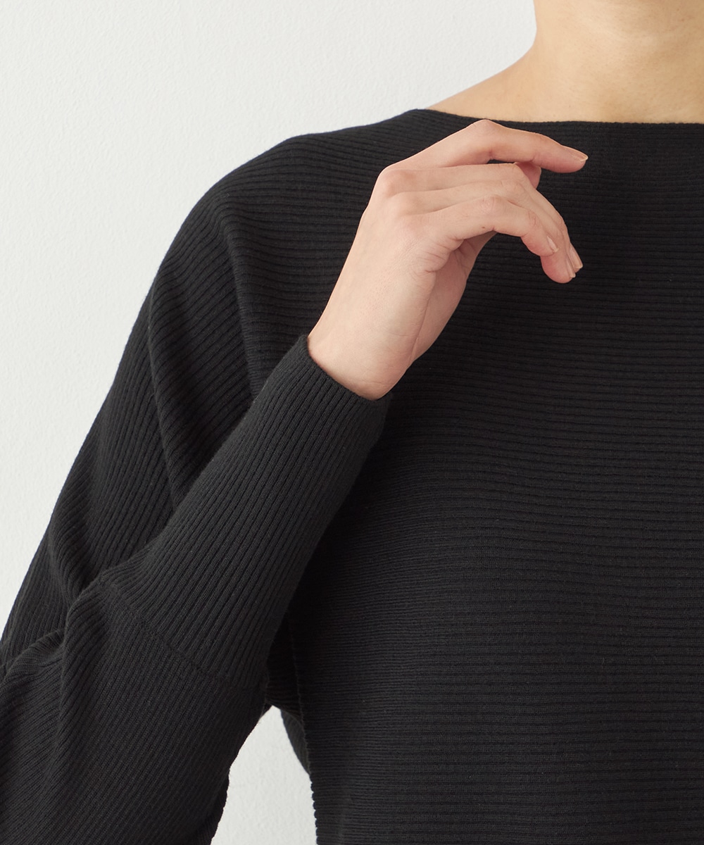 ドルマンスリーブニット