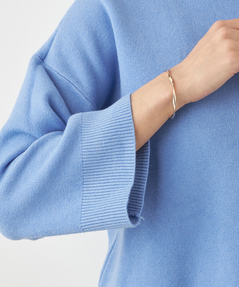 デザインハイネックニット