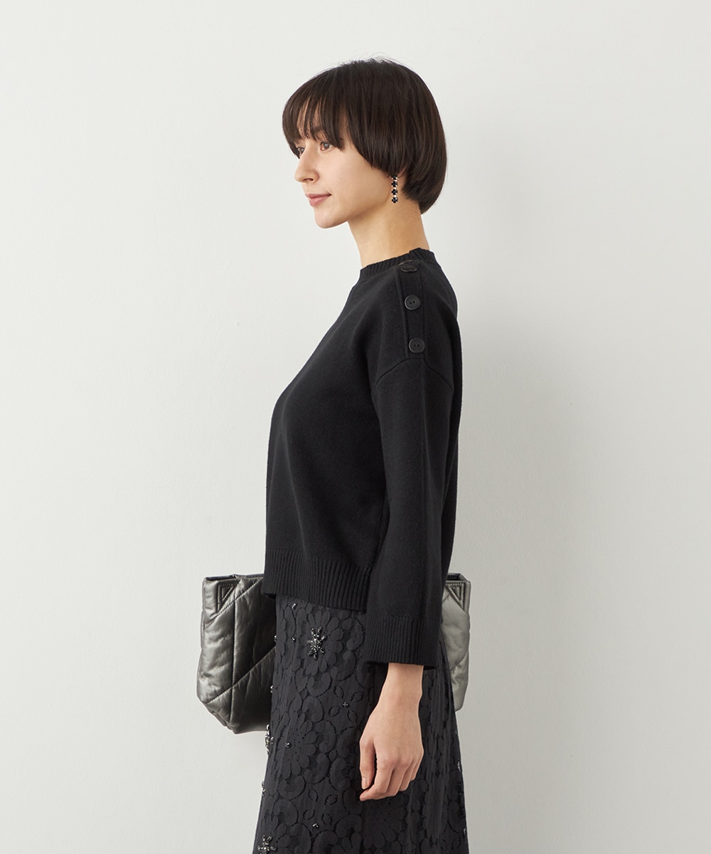 肩釦ショートニット