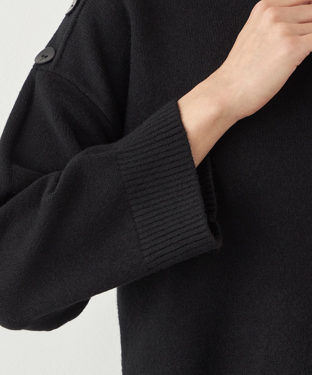 肩釦ショートニット