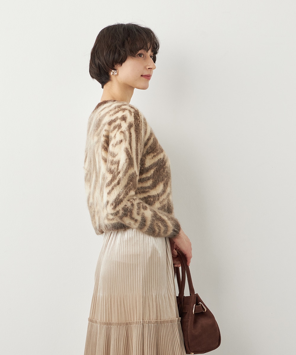 ビジュー釦ニットカーディガン