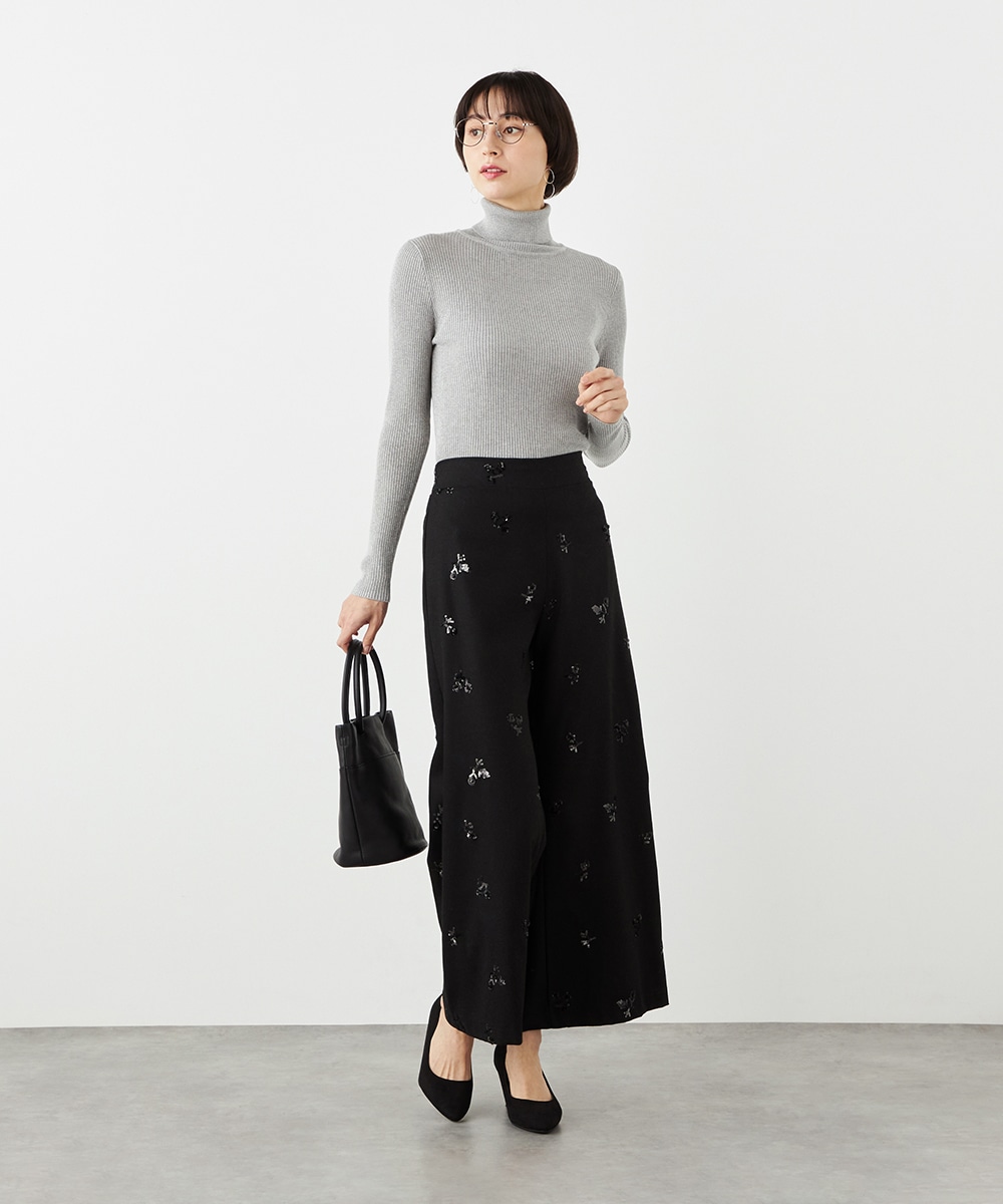 ラメリブタートルニット