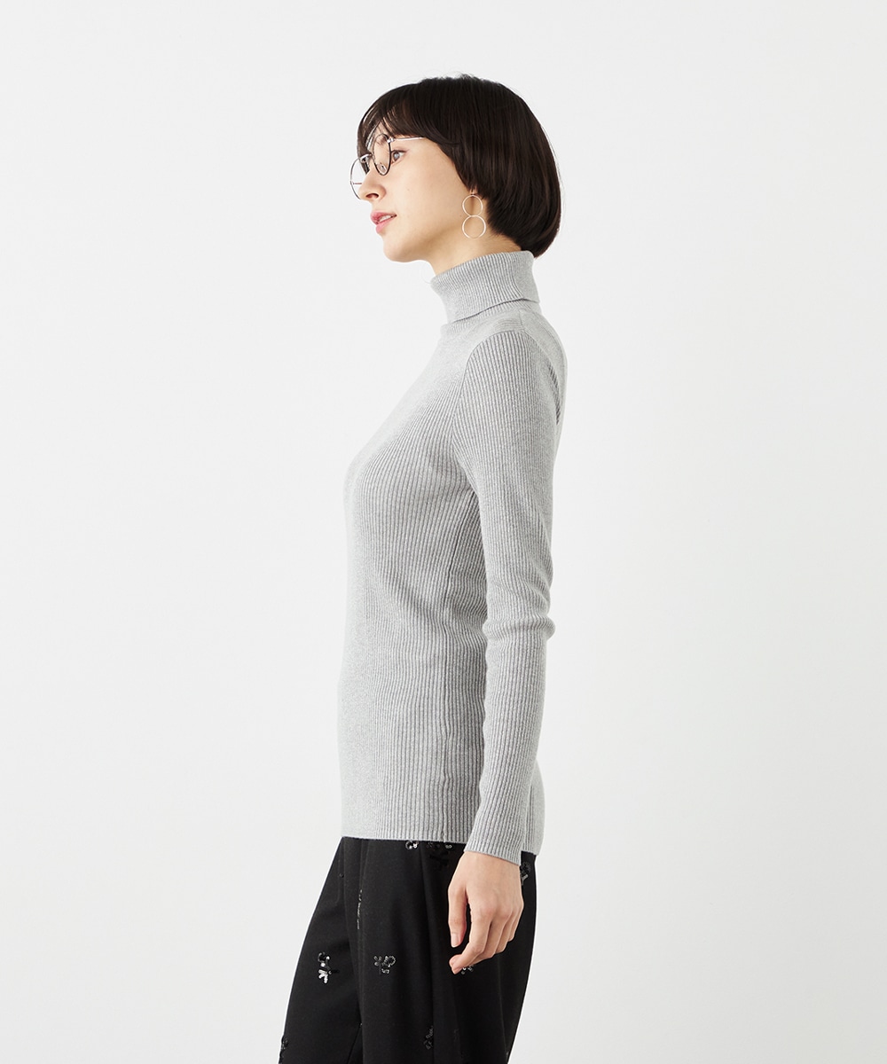 ラメリブタートルニット