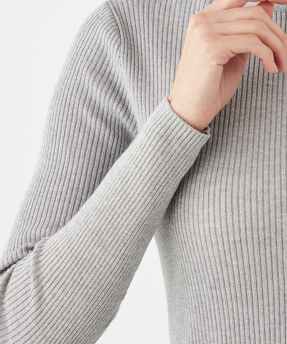 ラメリブタートルニット