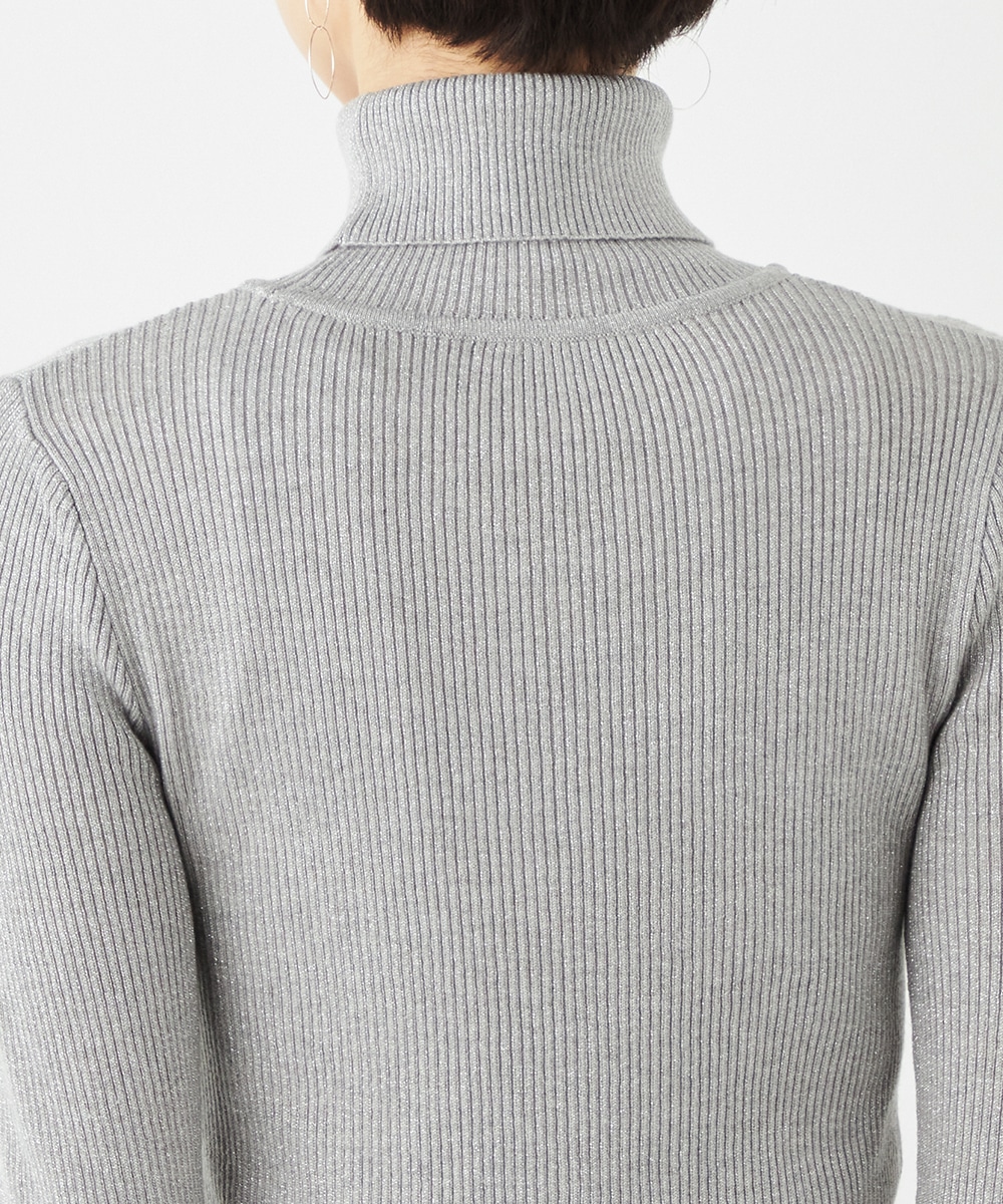 ラメリブタートルニット