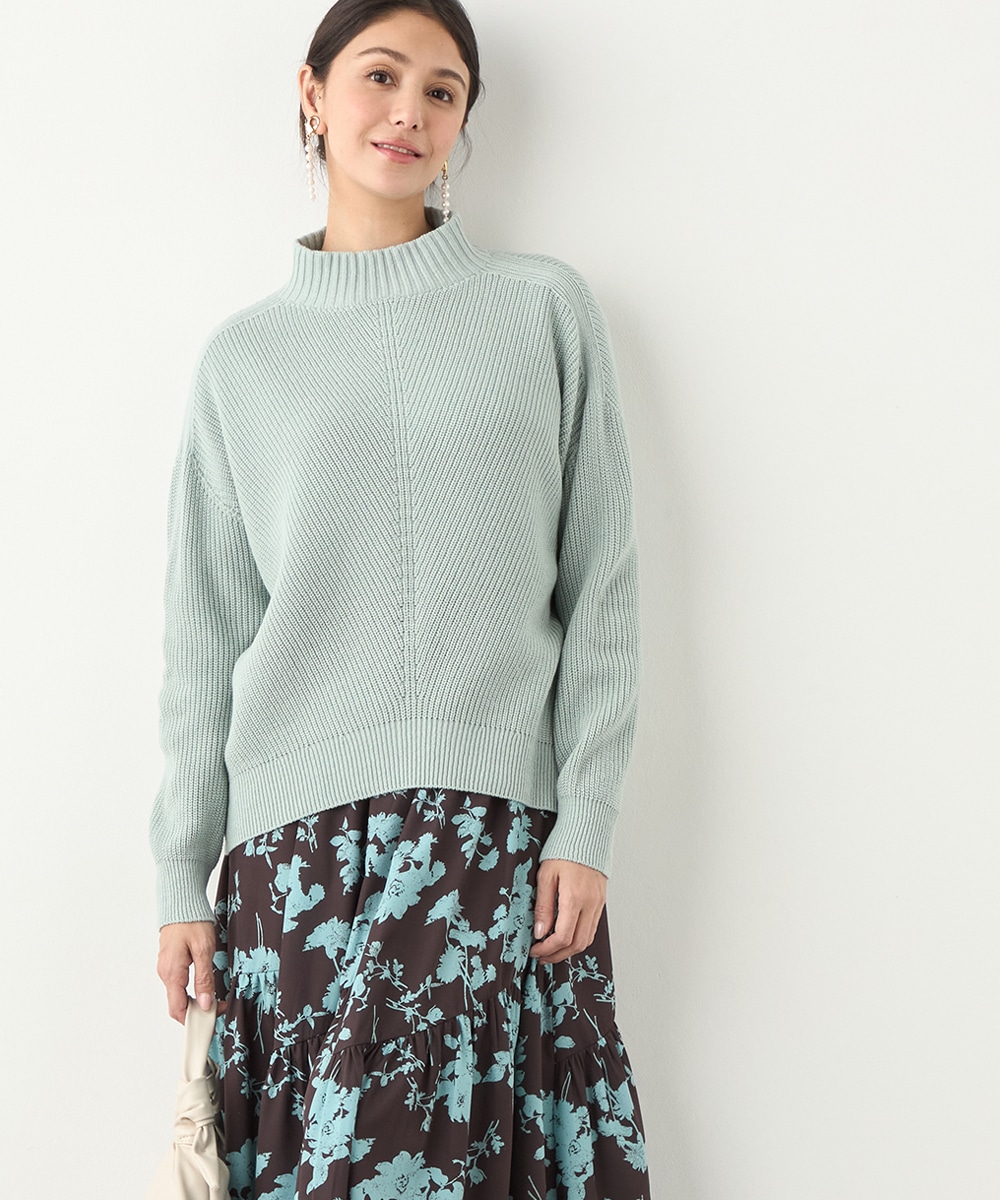 バルキーハイネックホールガーメントニット