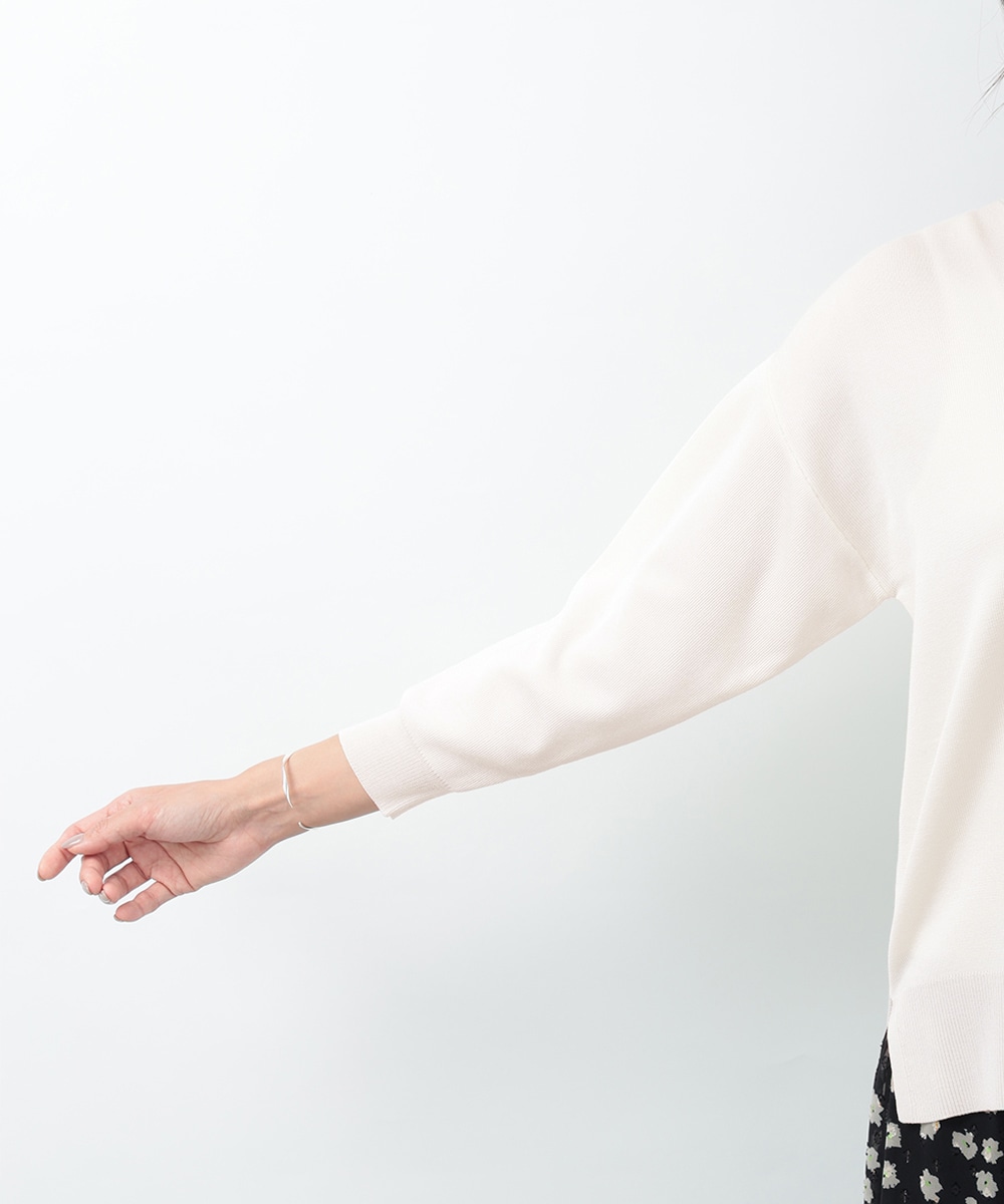 テンセルVネックプルオーバー