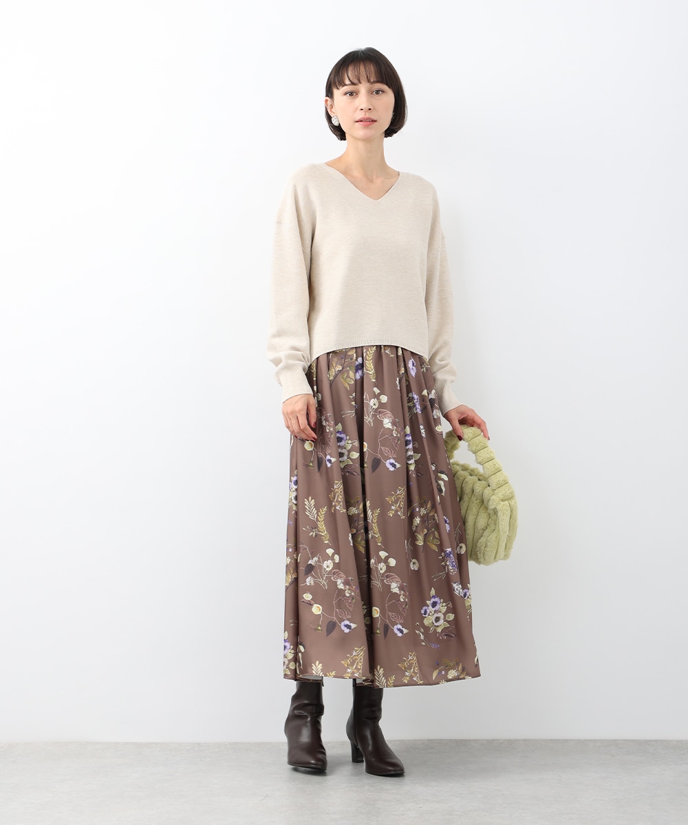 ドロップショルダーVネックニット