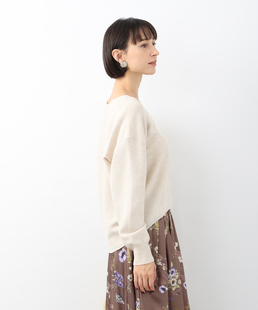 ドロップショルダーVネックニット