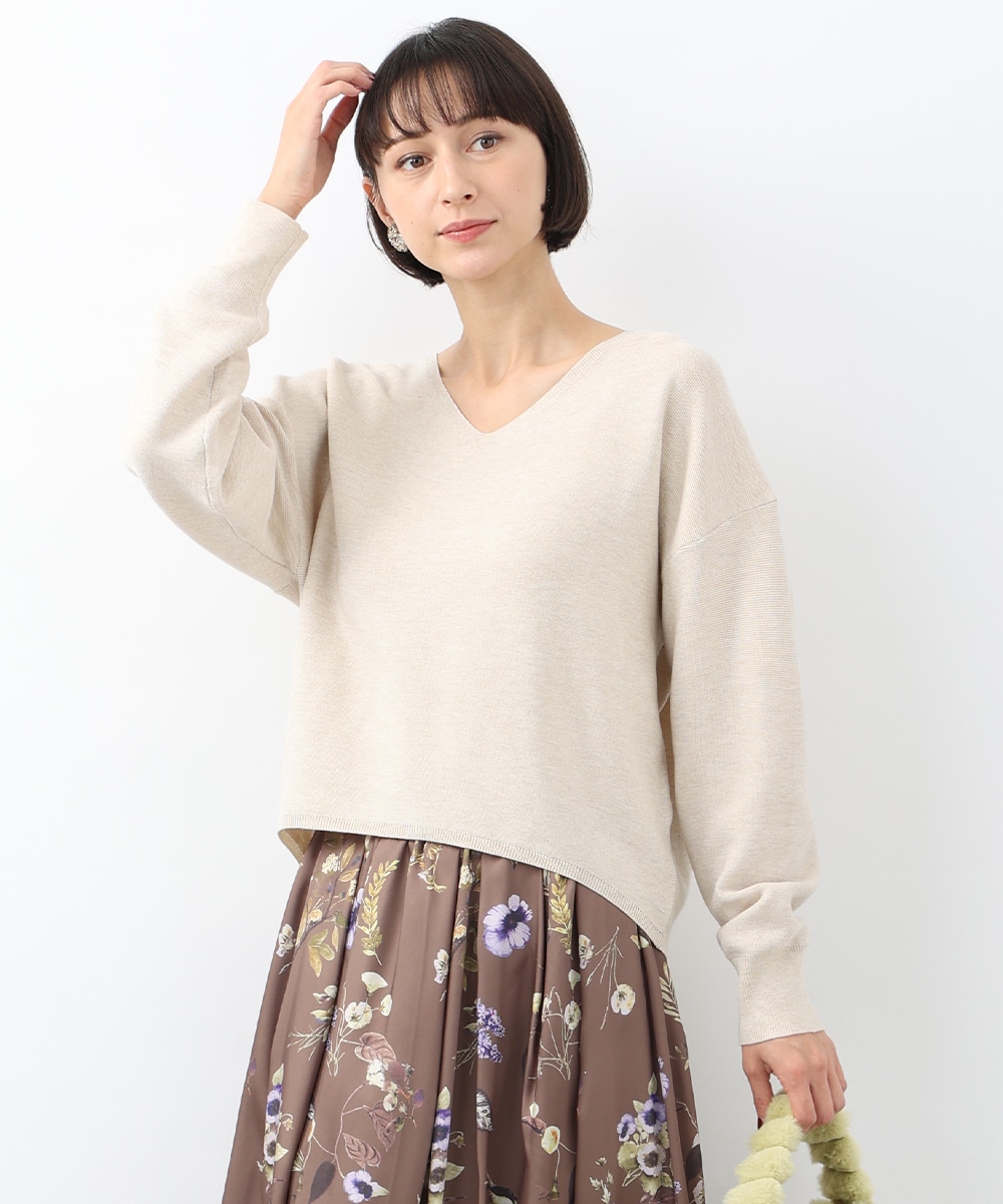 ドロップショルダーVネックニット