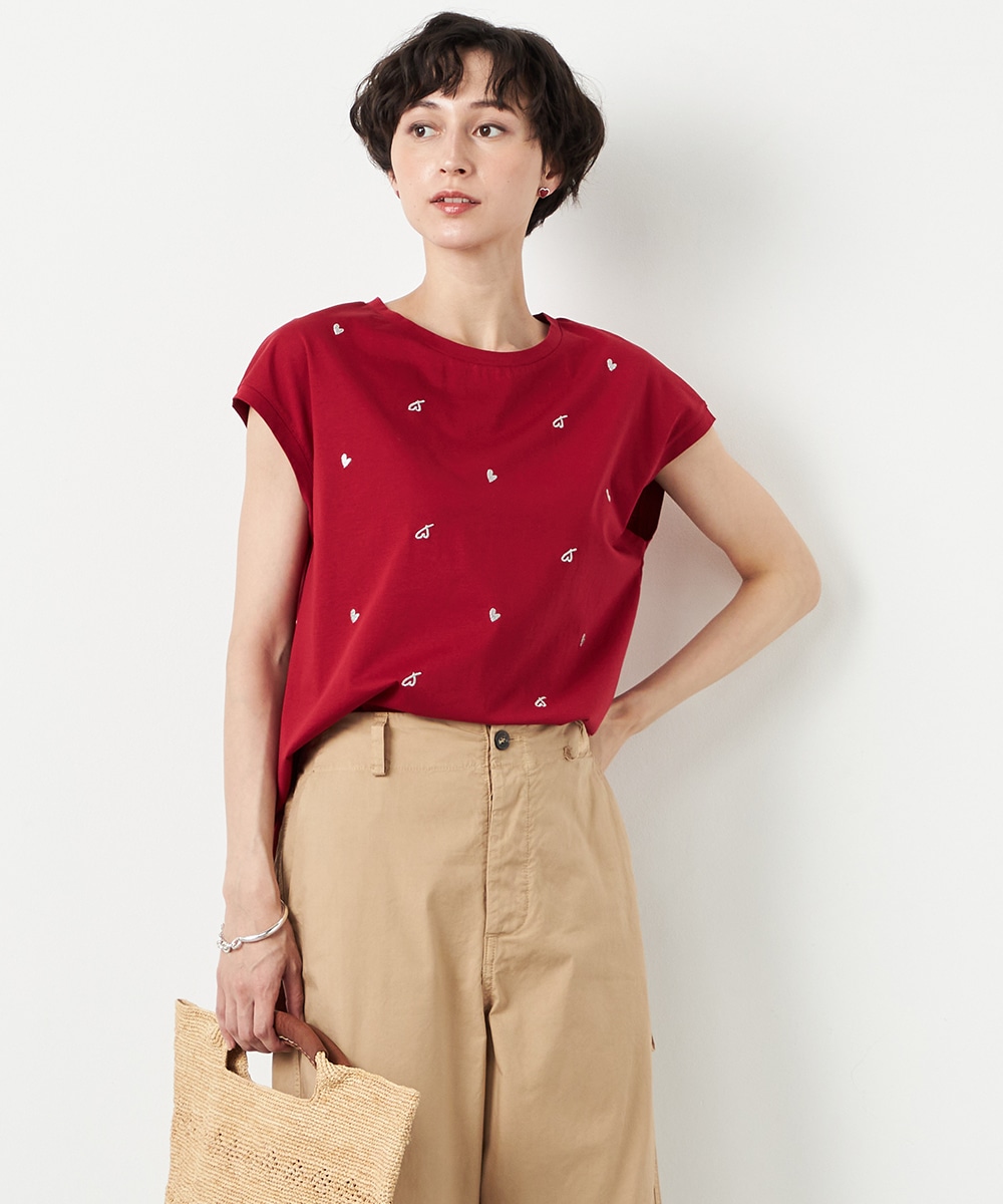  armoire capriceのハートラメ刺繍Tシャツ