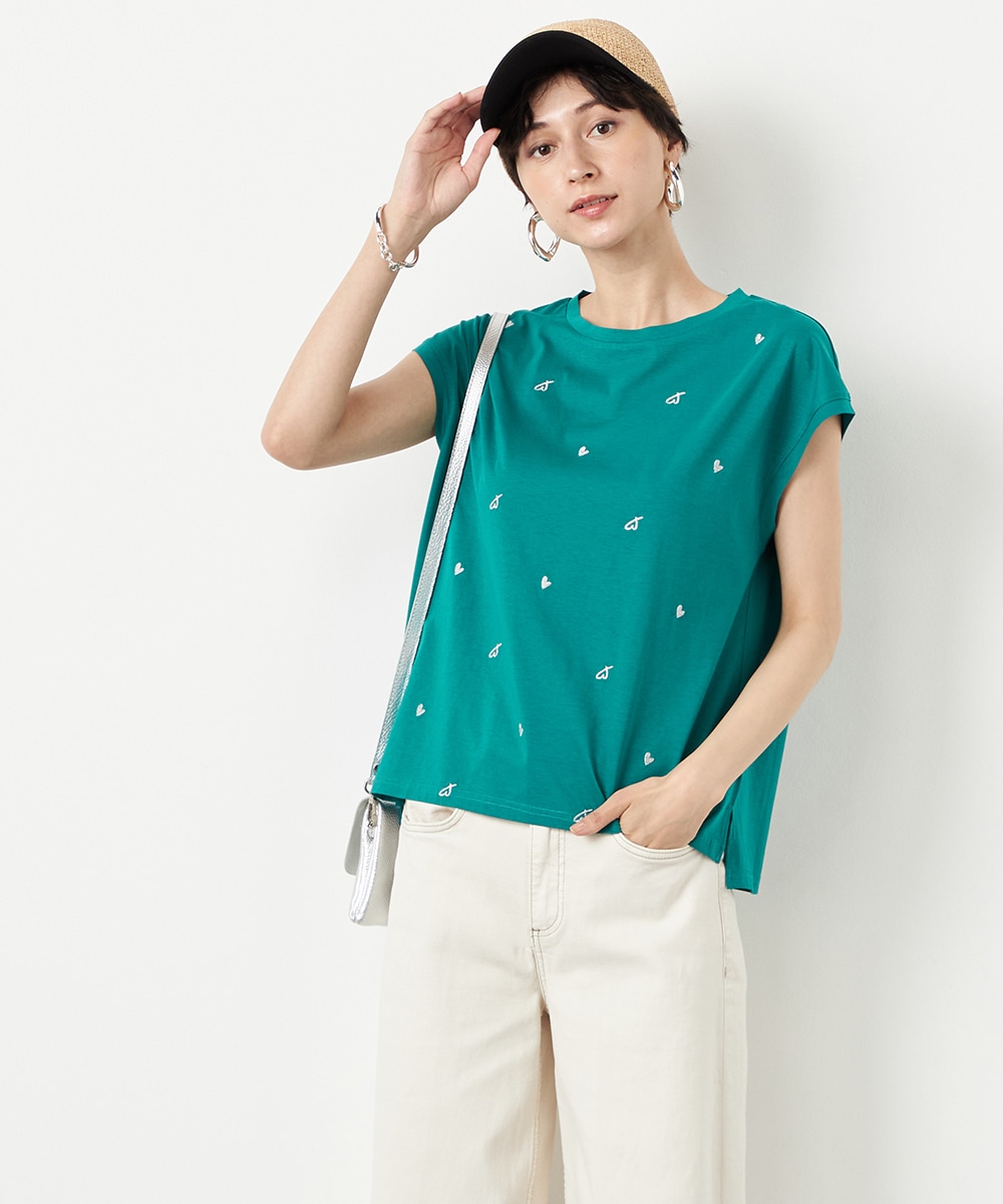  armoire capriceのハートラメ刺繍Tシャツ