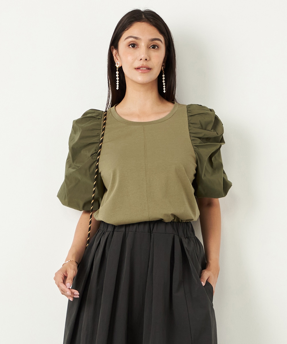  armoire capriceの異素材パフスリーブプルオーバー