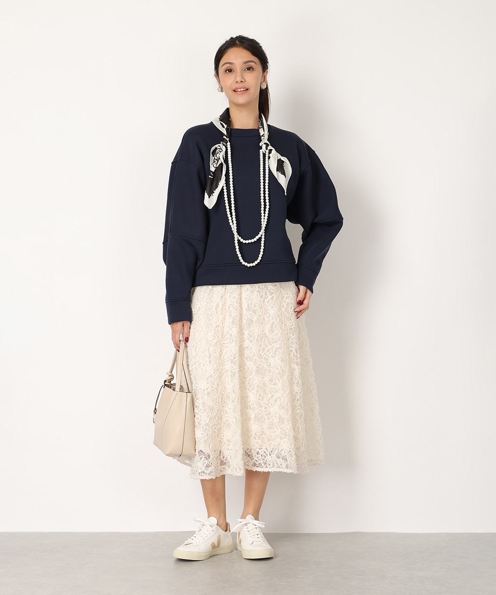 パール×スカーフ付きスウェット