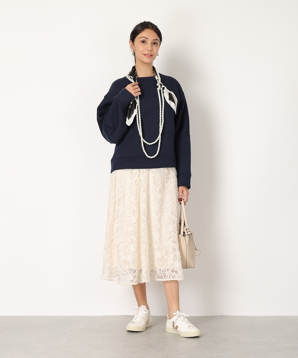 パール×スカーフ付きスウェット