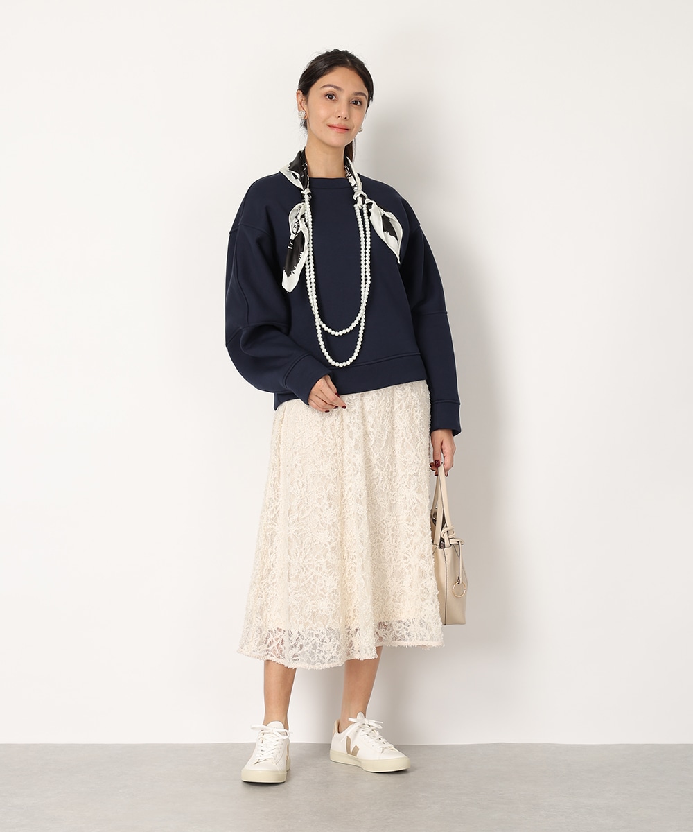 パール×スカーフ付きスウェット