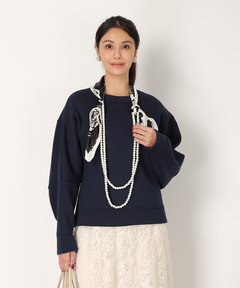 パール×スカーフ付きスウェット