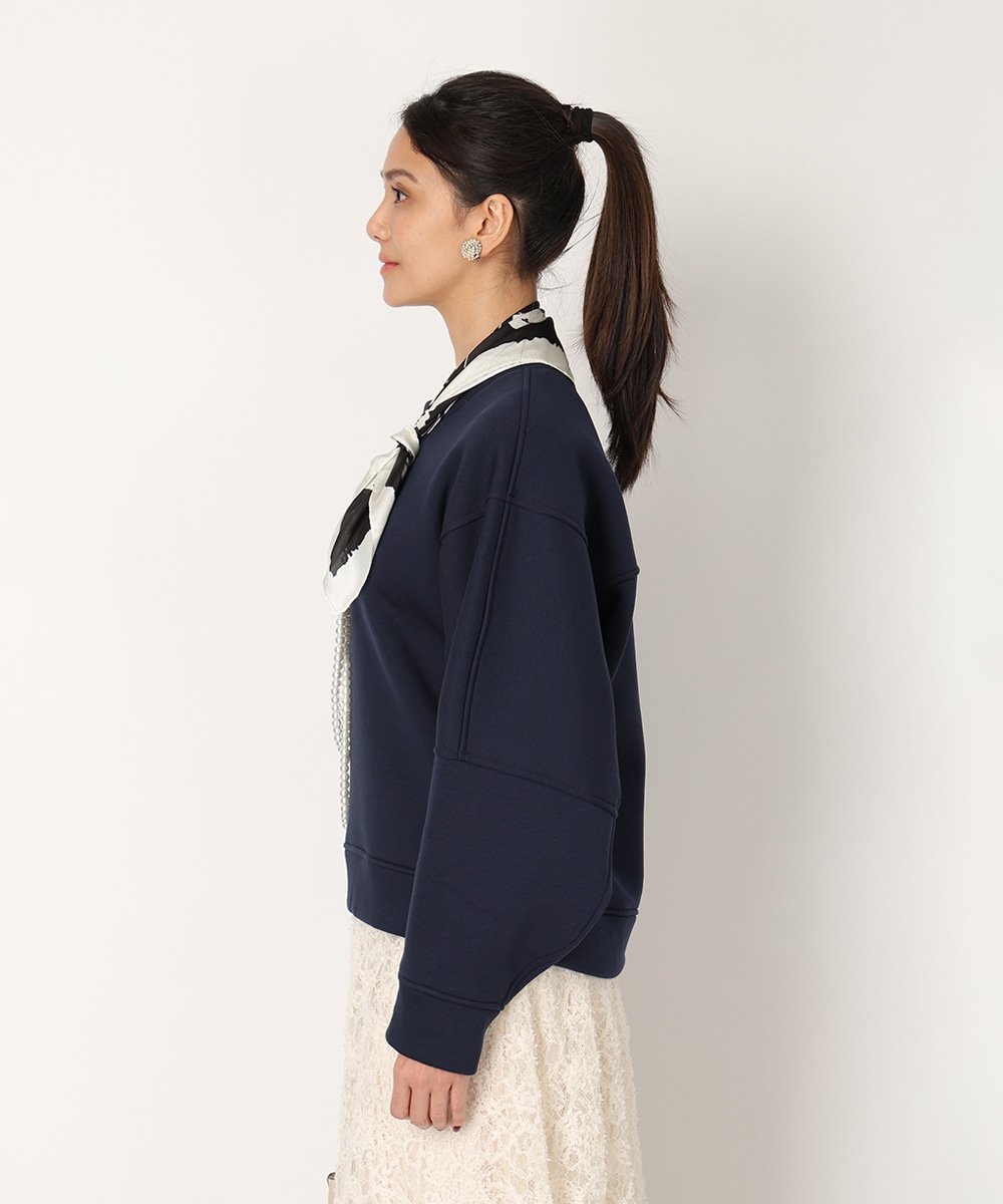 パール×スカーフ付きスウェット