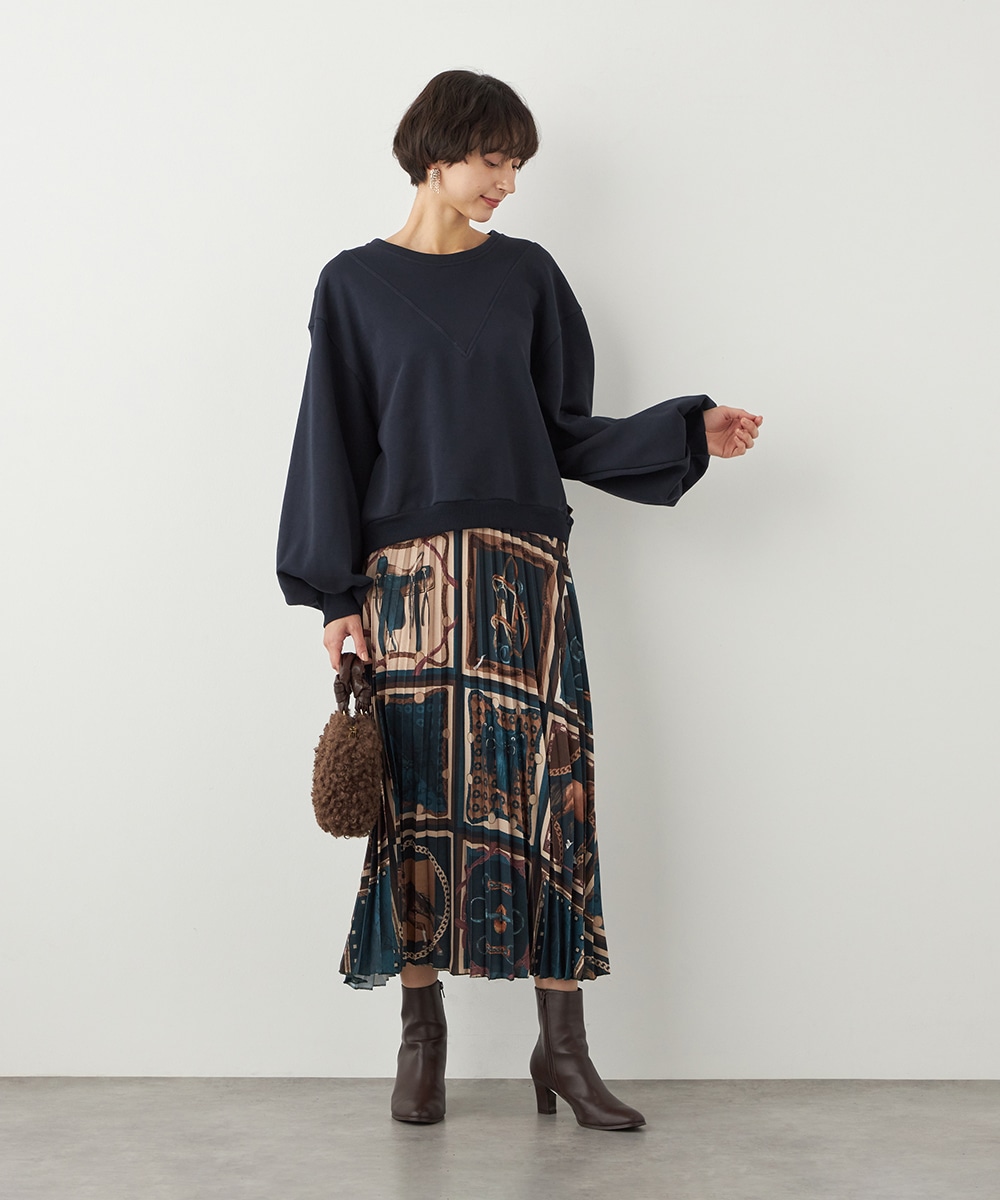 切り替えデザインスウェット