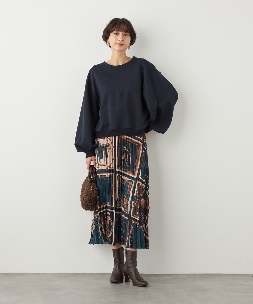 切り替えデザインスウェット