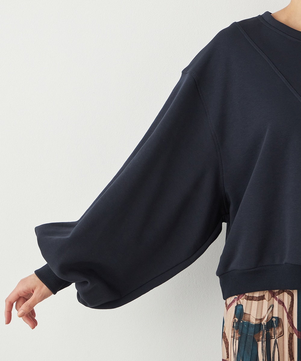 切り替えデザインスウェット