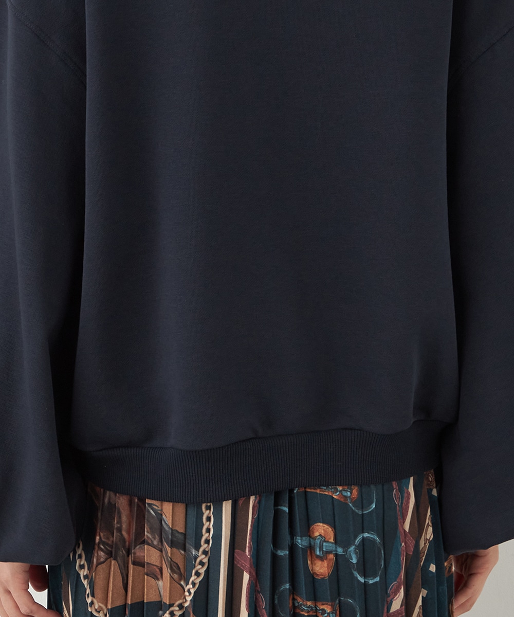 切り替えデザインスウェット