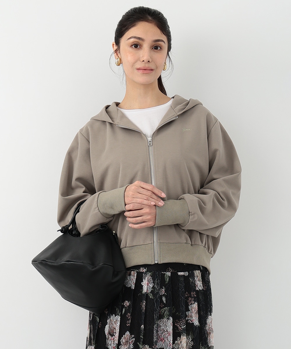 ドルマンデザインZIPフーディ