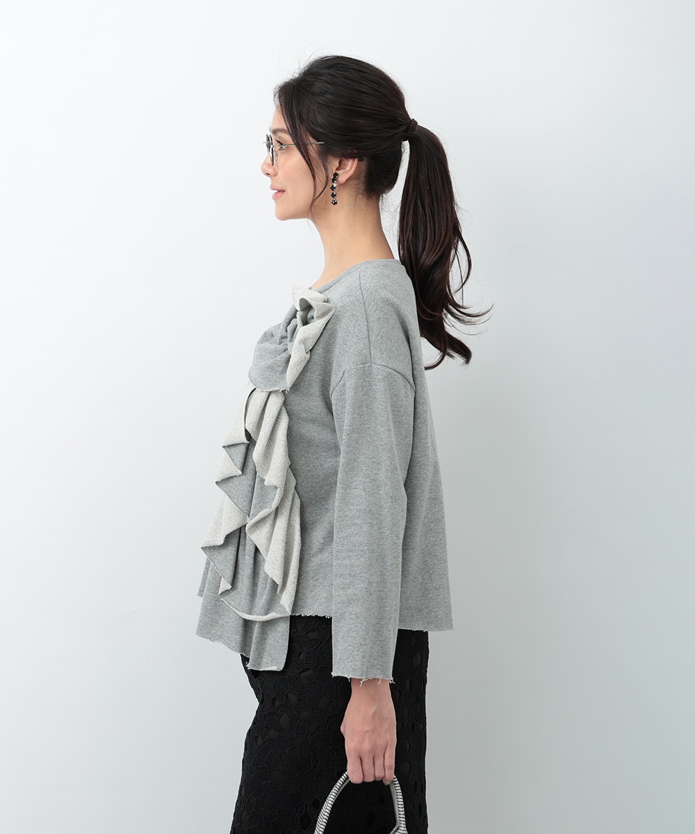 アシンメトリーモチーフプルオーバー