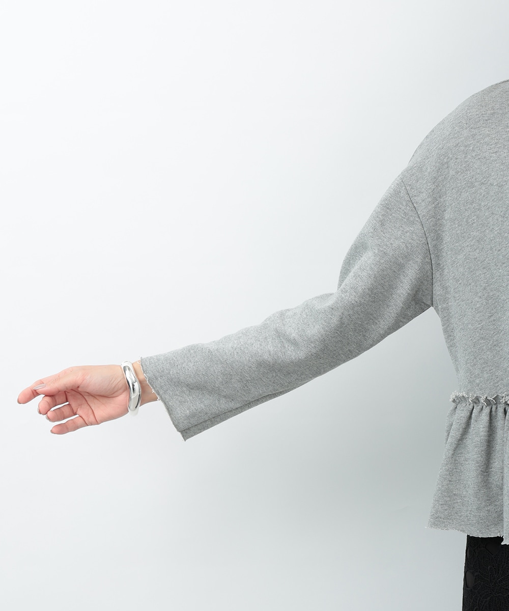 アシンメトリーモチーフプルオーバー