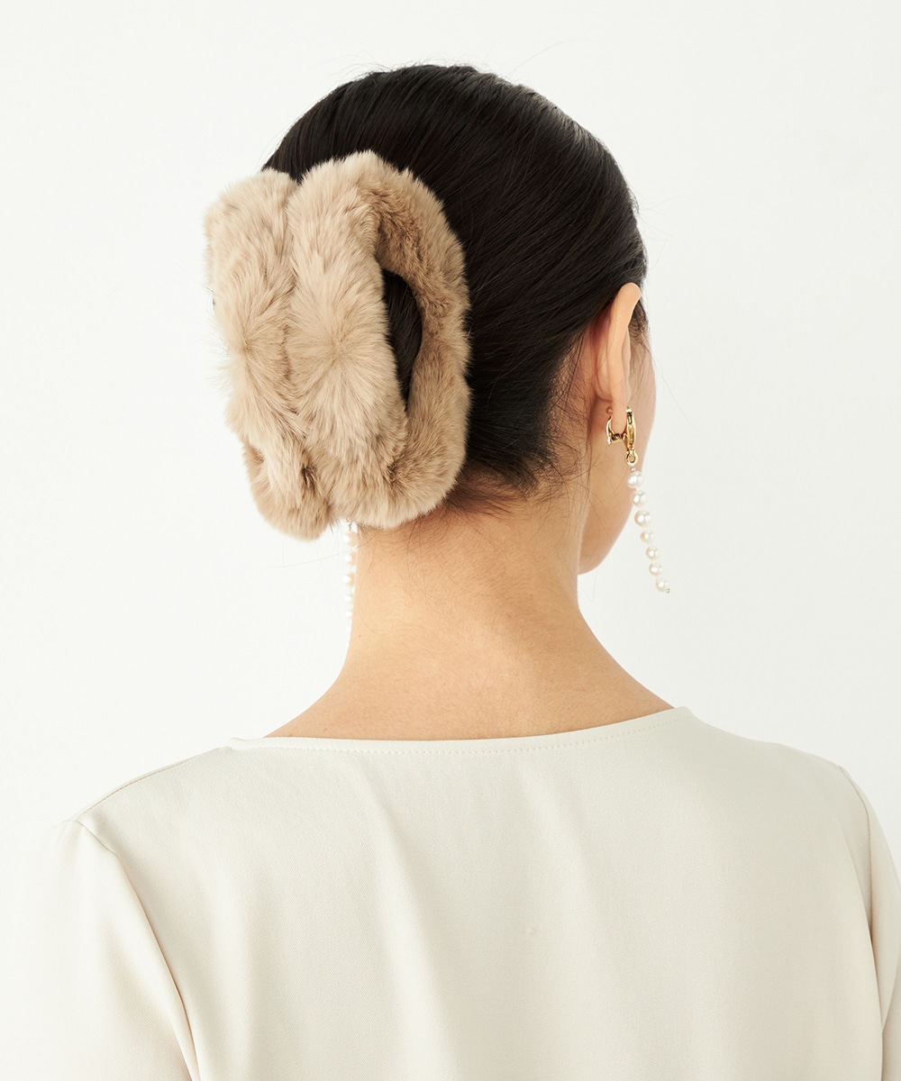 ビッグファーヘアクリップ