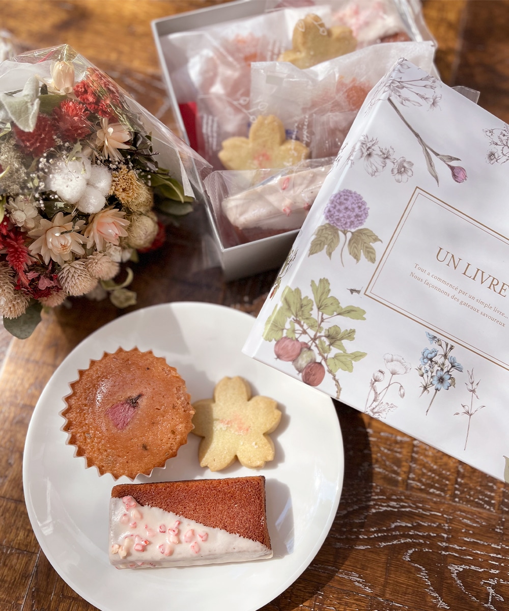 桜とストロベリーの春色アソート