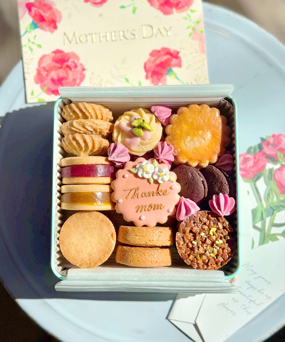 母の日クッキー缶