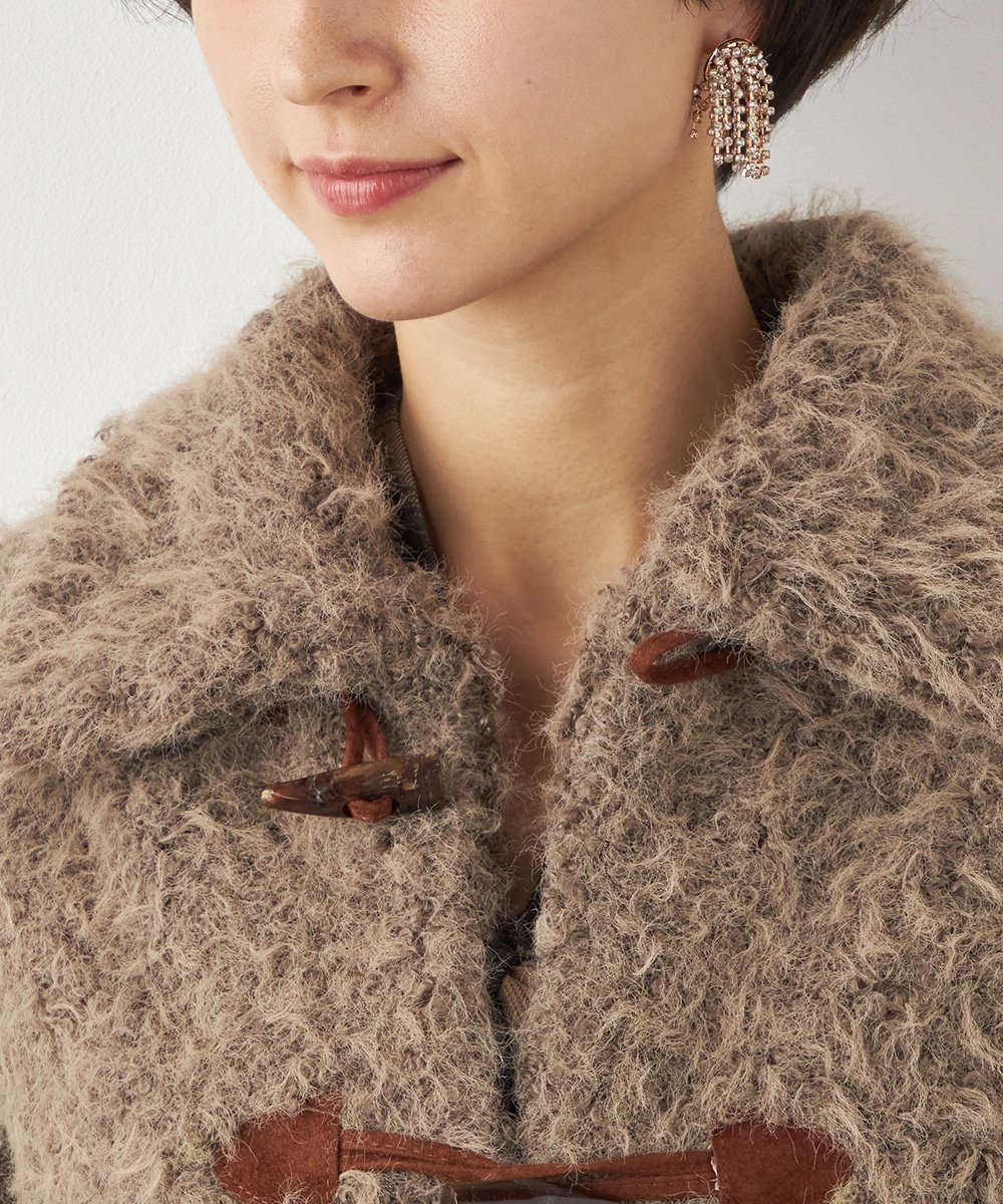 フラッフィーショートコート